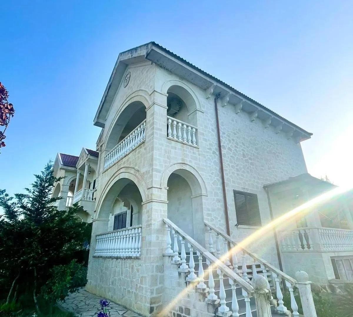 Vila Roan Avlonya