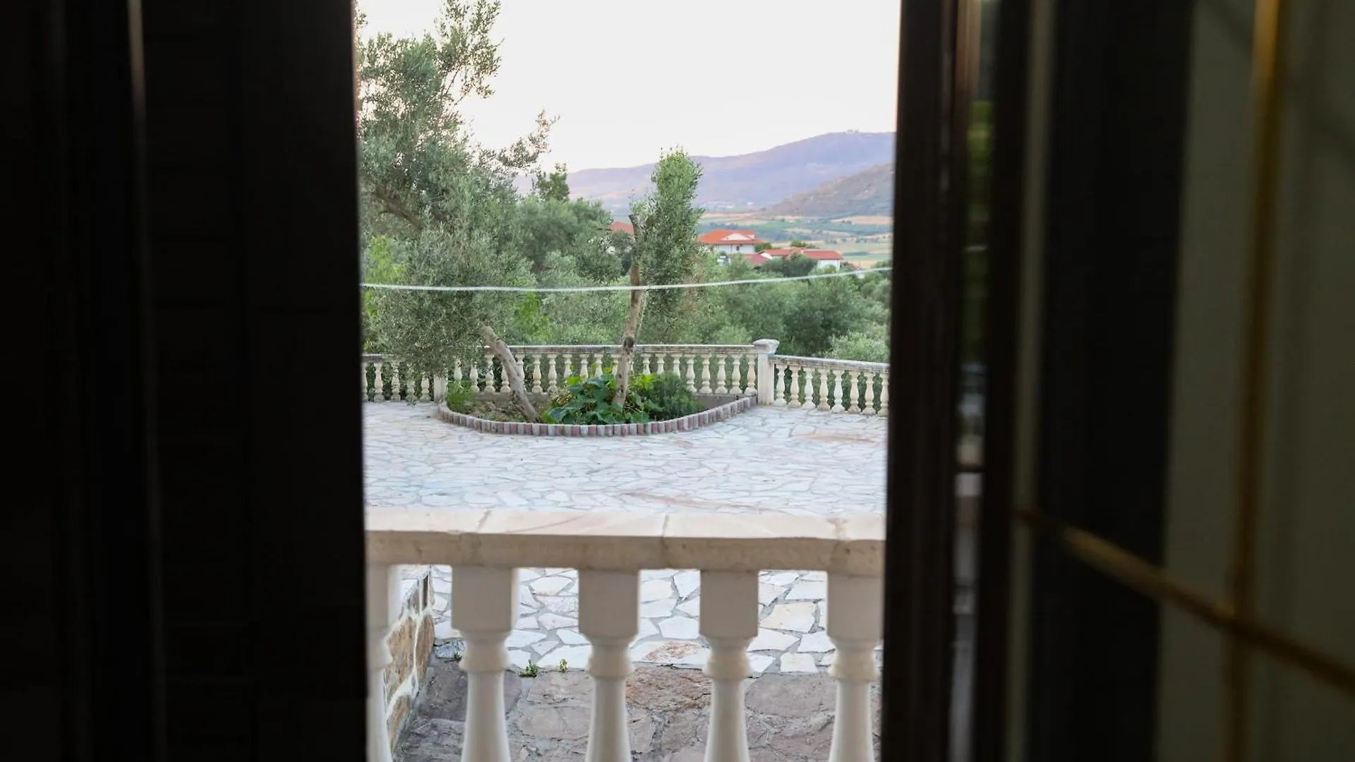 Vila Roan Avlonya