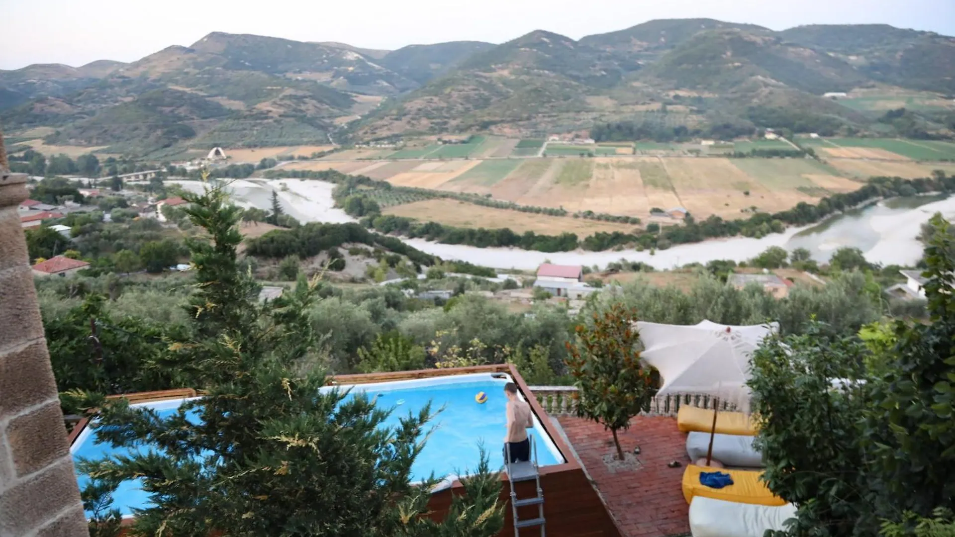 Vila Roan Avlonya