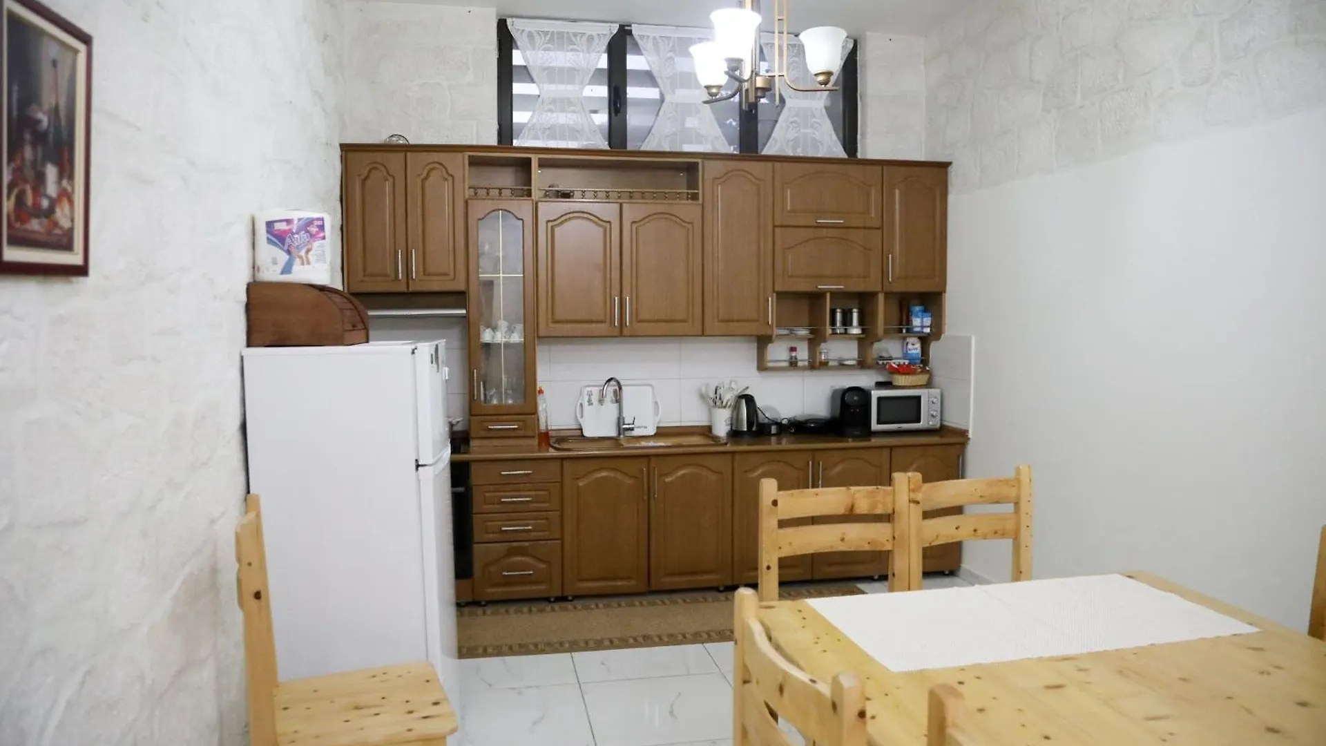 Vila Roan Vlorë 0*,
